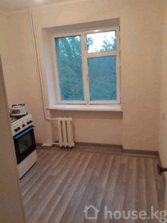 1-комн. кв., 43 м2, 4 этаж, Бишкек, Восток-5 м-н Бишкек - изображение 3