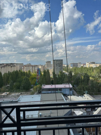 1-комн. кв., 52 м2, 9 этаж, Бишкек, Магистраль, Аалы Токомбаева Бишкек - изображение 2