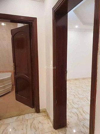 6 Room Apartment For Rent, Abu Qatada Al Ansari Street, Jeddah Джидда - изображение 1