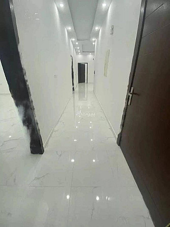 5 Room Apartment For Rent, Ibn Ashnana Street, Jeddah Джидда - изображение 1