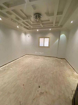 8-Room Villa For Rent on Wadi Al Batah Street, Riyadh Эр-Рияд - изображение 3