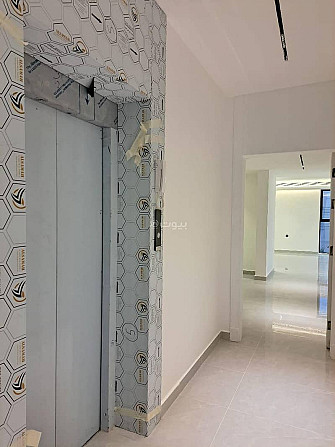 5 Bedroom Villa For Rent on Al Rahimiyah Street, Riyadh Riyadh - изображение 1