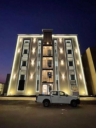 5-Room Apartment for Sale on Mariya AlQibtiya Street, Al Rahab 2, Jazan Джазан - изображение 1