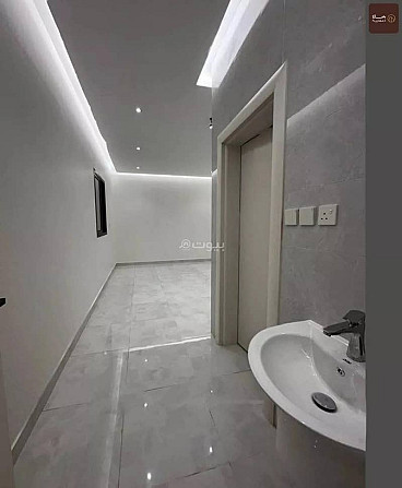 4-Room Apartment For Sale in Al Bassatin Al Sharqi, Buraydah Бурайда - изображение 1