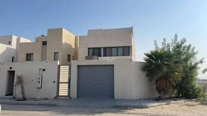 4 Rooms Villa For Sale on Street 15, Riyadh Эр-Рияд - изображение 2
