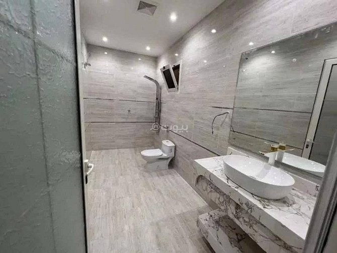 6 Room Apartment For Sale on Street 10, Jazan Jazan - photo 6