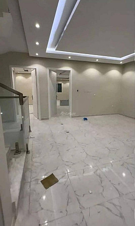 10 Room Villa For Sale in شارع الشراع, الخبر Аль-Хубар - изображение 1