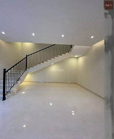 4 Rooms Villa For Sale in Al Hamra Al Shamali, Buraidah Бурайда - изображение 3