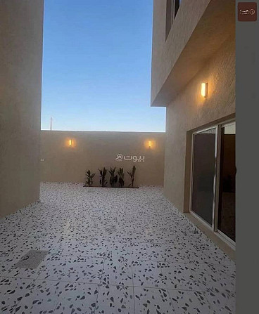 4 Rooms Villa For Sale in Al Hamra Al Shamali, Buraidah Бурайда - изображение 1