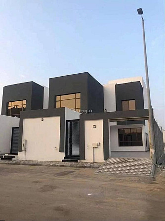 13 Rooms Villa For Sale - 15 South Street, Al Khobar Аль-Хубар - изображение 1