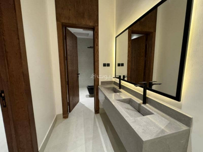 264 meter villa with internal staircase only in Al-Munasiah neighborhood Эр-Рияд - изображение 4