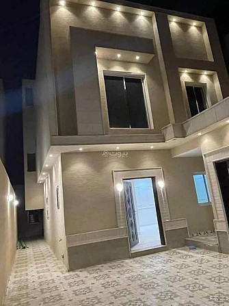 7 Rooms Villa For Sale in Ahmed Al Taibi Street, Riyadh Эр-Рияд - изображение 4