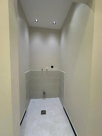 12 Rooms Villa For Sale on Al Haditha Street, Riyadh Riyadh - изображение 3