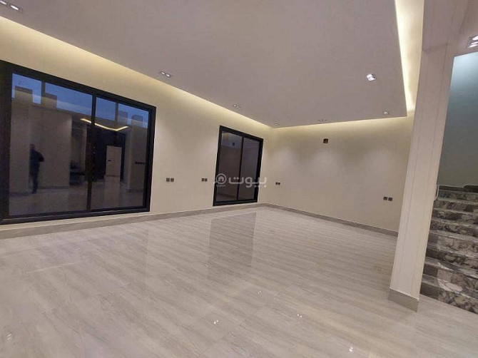 5 Room Villa For Sale on Street 483, Riyadh Эр-Рияд - изображение 4
