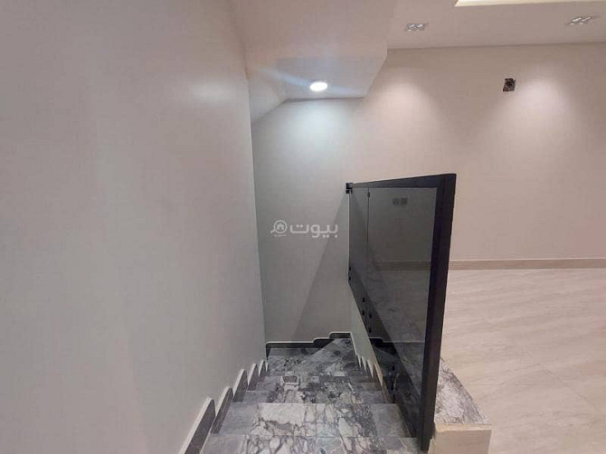 5 Room Villa For Sale on Street 483, Riyadh Эр-Рияд - изображение 3