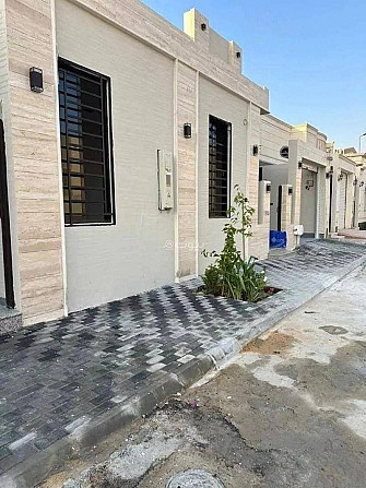 5 Rooms Villa For Sale on 304 Street, Riyadh Эр-Рияд - изображение 3