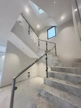 6 Rooms Villa For Sale in Yahya Al Barimki Street, Riyadh Эр-Рияд - изображение 5