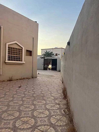 5 Rooms House For Sale in Al Hamra, Al Madinah Region  - изображение 2