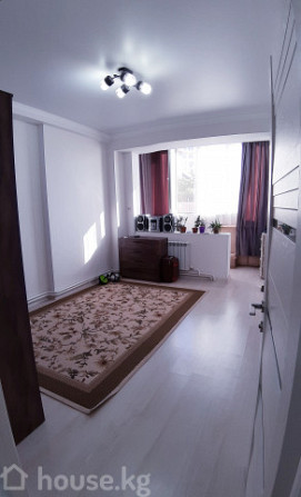 4-комн. кв., 120 м2, 1 этаж, Бишкек, Восток-5 м-н, Восток-5, Кийизбаева 31 Бишкек - изображение 4