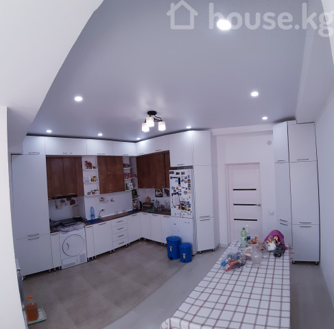 4-комн. кв., 120 м2, 1 этаж, Бишкек, Восток-5 м-н, Восток-5, Кийизбаева 31 Бишкек - изображение 1