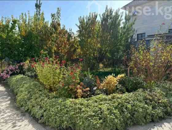 Дом, 3-комн., 120 м2, Бишкек, Ынтымак ж/м Bishkek