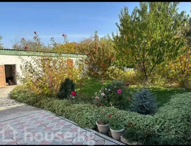 Дом, 3-комн., 120 м2, Бишкек, Ынтымак ж/м Bishkek - photo 2
