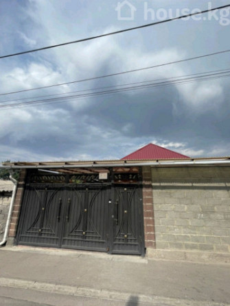 Дом, 3-комн., 100 м2, Бишкек, Токольдош ж/м Bishkek - photo 1