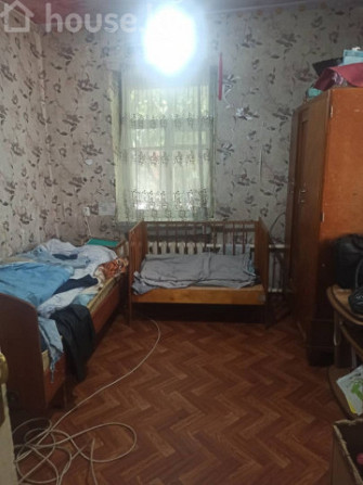 Дом, 3-комн., 41.6 м2, Бишкек, Советская - Скрябина, пер.Гранитный/Элебаева Bishkek - photo 1