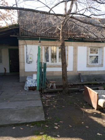 Дом, 3-комн., 49.4 м2, Бишкек, Рабочий Городок,  улица Островского Бишкек - изображение 1