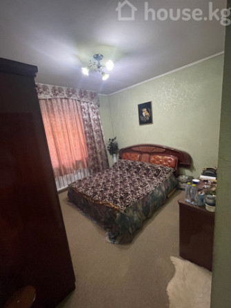 Дом, 3-комн., 250 м2, Бишкек, Орозбекова - Жибек-Жолу, Дзержинского 126/Жибек Жолу Бишкек - изображение 4