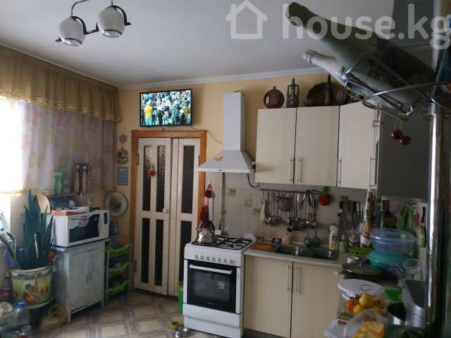 Дом, 4-комн., 110 м2, Бишкек, Восточный автовокзал, Абдыкадырова 62/пер.Эстонский Bishkek - photo 1