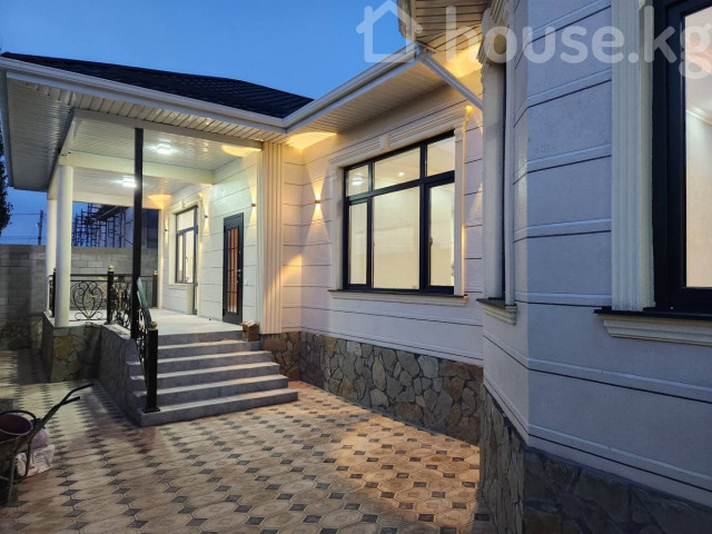 Дом, 4-комн., 172 м2, Бишкек, Арча-Бешик ж/м Bishkek - photo 1
