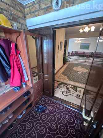 Дом, 4-комн., 226 м2, Бишкек, Карла Маркса Bishkek