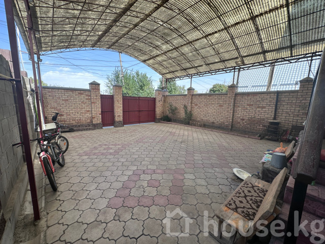 Дом, 4-комн., 226 м2, Бишкек, Карла Маркса Bishkek - photo 3