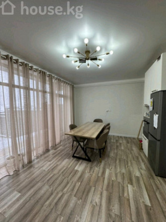 Дом, 4-комн., 200 м2, Бишкек, Кок-Жар ж/м Bishkek - photo 4