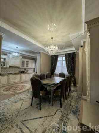 Дом, 4-комн., 189 м2, Бишкек, Киргизия-2 м-н Bishkek