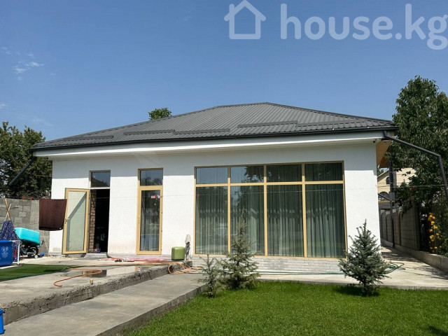 Дом, 4-комн., 240 м2, Бишкек, Киргизия 1 ж/м, Гаражная Бишкек - изображение 1