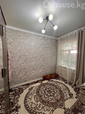 Дом, 4-комн., 86 м2, Бишкек, сквозной 6/крымская Bishkek - photo 1