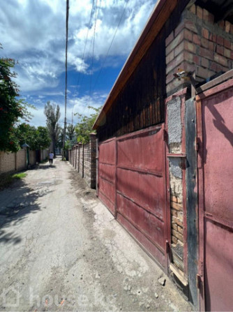 Дом, 5-комн., 250 м2, Бишкек, Гоин, Пролетарская 10а Bishkek - photo 1