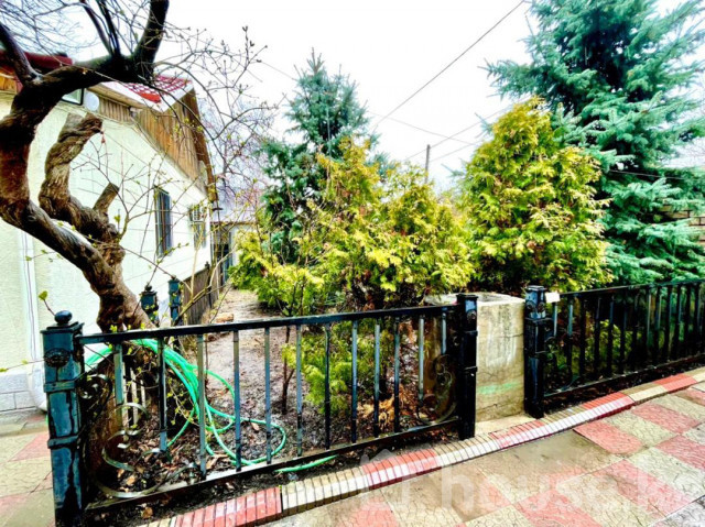 Дом, 5-комн., 250 м2, Бишкек, Гоин, Пролетарская 10а Bishkek - photo 3