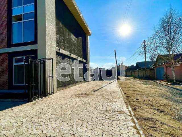 Дом, 6 и более комнат, 200 м2, Бишкек, Боровской пер. Bishkek - photo 2
