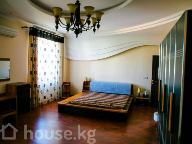 Дом, 6 и более комнат, 1000 м2, Бишкек Bishkek - photo 4