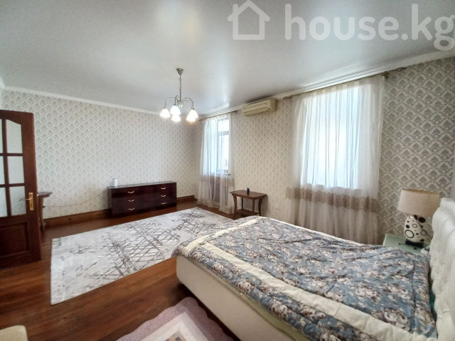 Дом, 6 и более комнат, 395 м2, Бишкек, Кара Дарыя, Жантошева/Белорусская Bishkek - photo 2