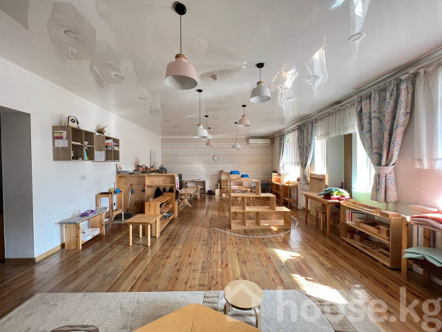 Дом, 6 и более комнат, 340 м2, Бишкек, Матросова, Матросова 105 Bishkek - photo 4