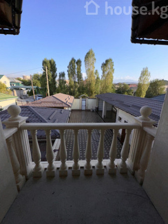 Дом, 6 и более комнат, 300 м2, Бишкек, Карла Маркса Bishkek - photo 3
