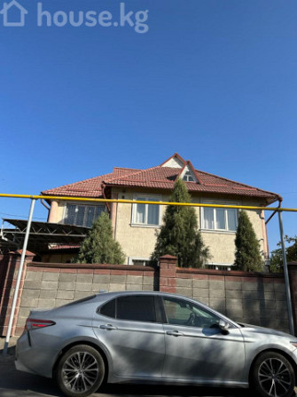 Дом, 6 и более комнат, 240 м2, Бишкек, Аламедин-1 м-н Bishkek - photo 1