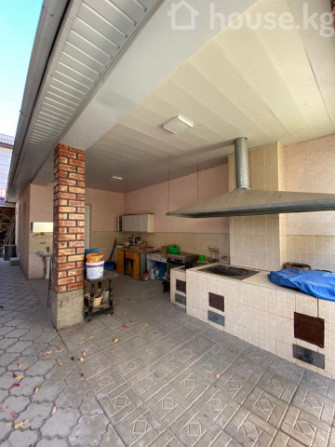 Дом, 6 и более комнат, 271 м2, Бишкек Bishkek - photo 3