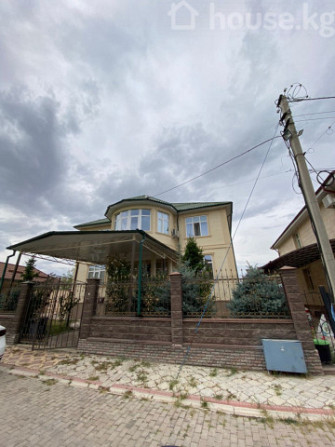 Дом, 6 и более комнат, 300 м2, Бишкек, Ала-Арча ж/м Bishkek - photo 1