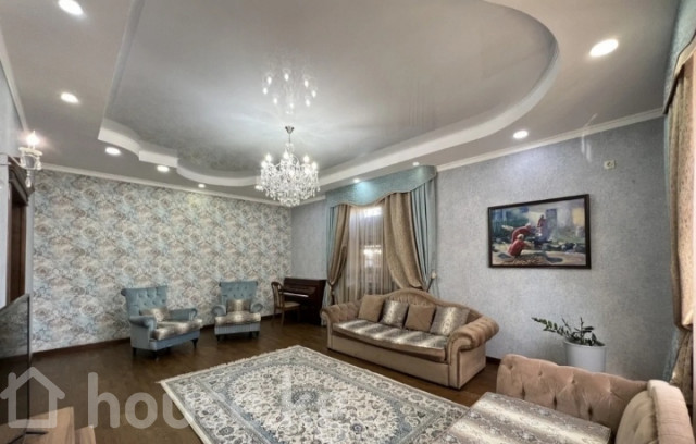 Дом, 6 и более комнат, 300 м2, Бишкек, Карла Маркса Bishkek - photo 4