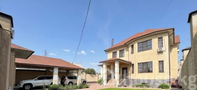 Дом, 6 и более комнат, 300 м2, Бишкек, Карла Маркса Bishkek - photo 2